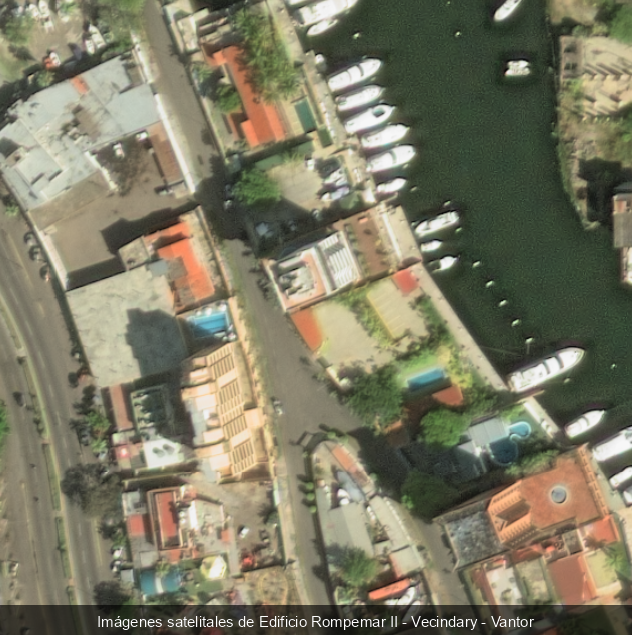 Edificio Rompemar II antes del terremoto